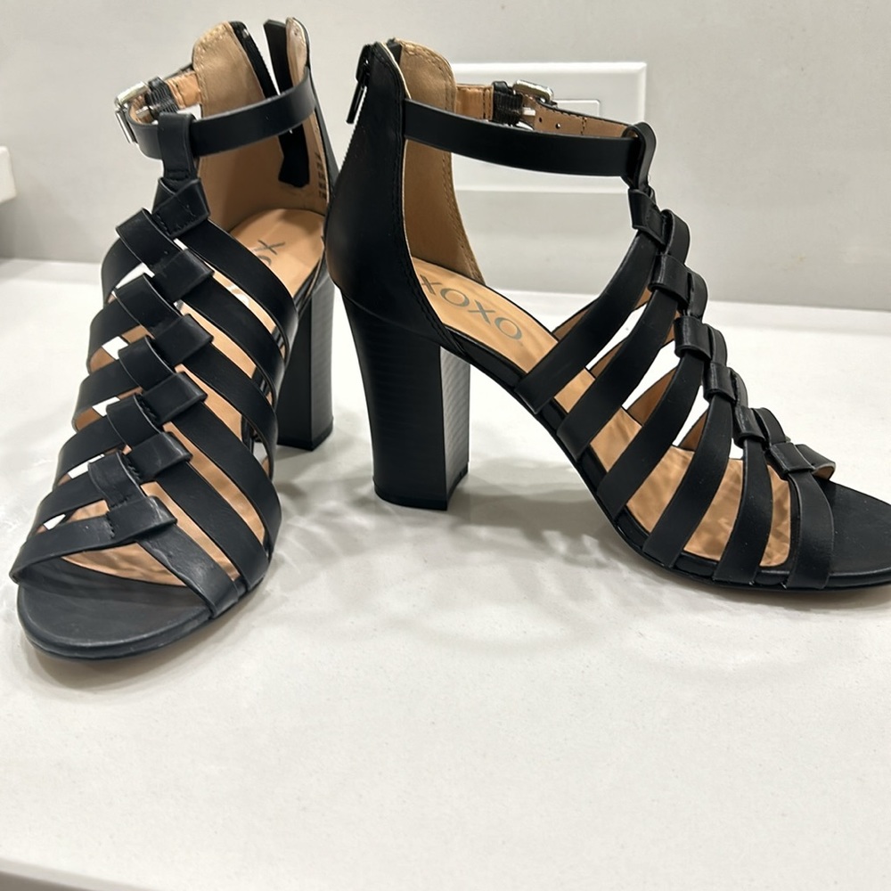 XOXO Black Strappy Open Toe Block Heel Summer Heels - Picture 3 of 9